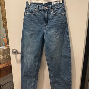 GAP Classic Blue Barrel Leg Women's Jeans